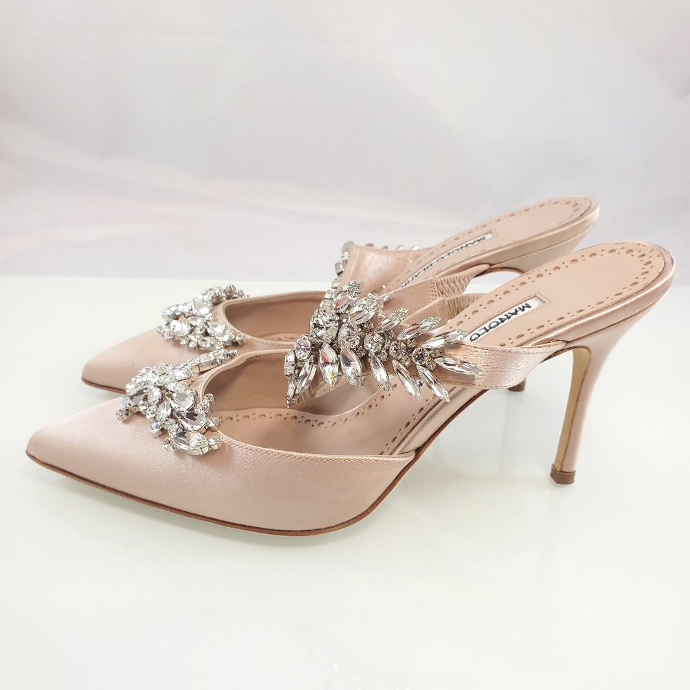 NWT$1,395 Manolo Blahnik Lurum 90 Crystal-embellished Satin Mules Heels Sz 37 - Picture 8 of 16